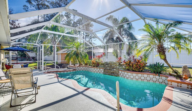 Private Outdoor Oasis: Luxe Palm Coast Retreat