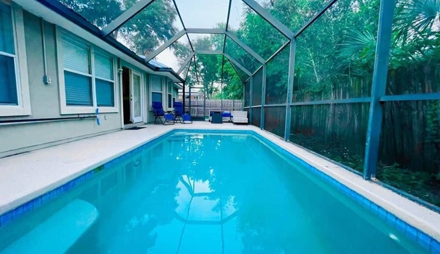 Private Pool Near Boat Docks Historic DT Beaches