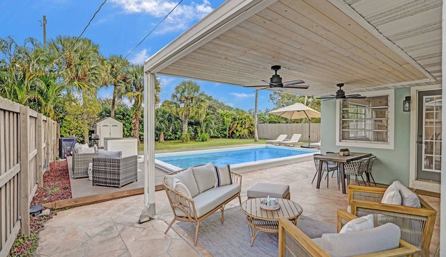 Private Palm Oasis - minutes to the beach and downtown Delray