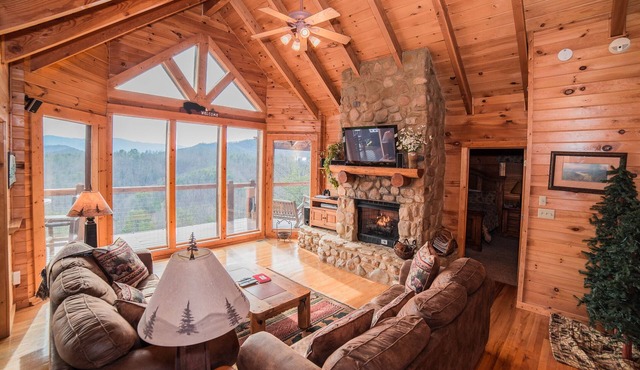 Private-Panoramic Views of the Great Smoky Mountains-FREE Mountain Air