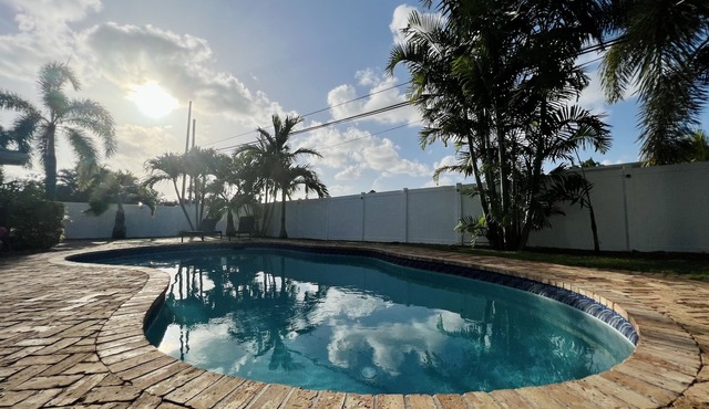 Private Paradise, Heart of East Boca Raton- Family vacation/flexcation friendly!