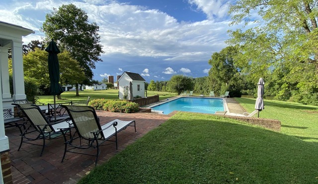 Private Paradise - Historic 1870 Home on 630 Acre Estate - Pool, Lake, Views