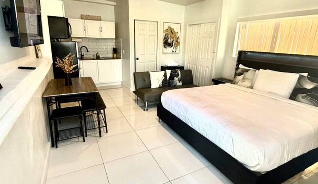 Private Paradise in Miami !nnBrand new apartmentnGreat locationnFamily friendly