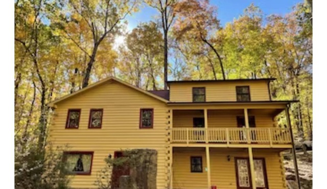 Private paradise in the mountains less than 50 minutes from DC.