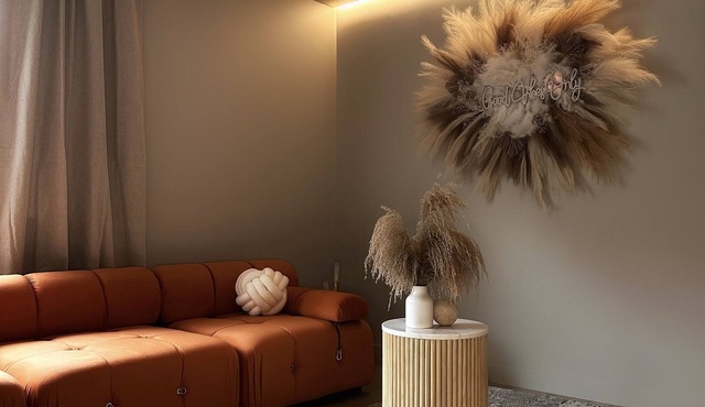 Private Parking Modern Oasis King bed