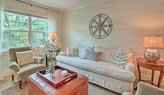 Private Patio: College Park Cottage in Orlando!