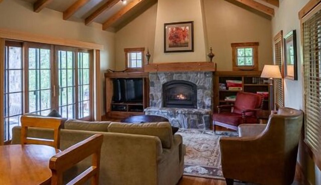 Private Patio & Hot Tub | Elegant Wood Interior | Private Garage