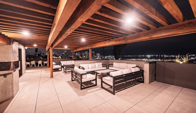 Private Patio, Rooftop, Bay Views, 2BR/3BA – Stay Together