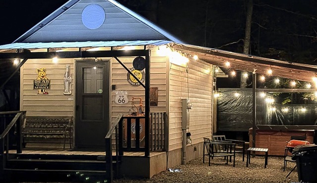 Private patio, secluded paradise, hot tub, peaceful cabin getaway