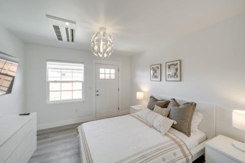 Private Patio, Steps to Lake Soap Lake Studio!