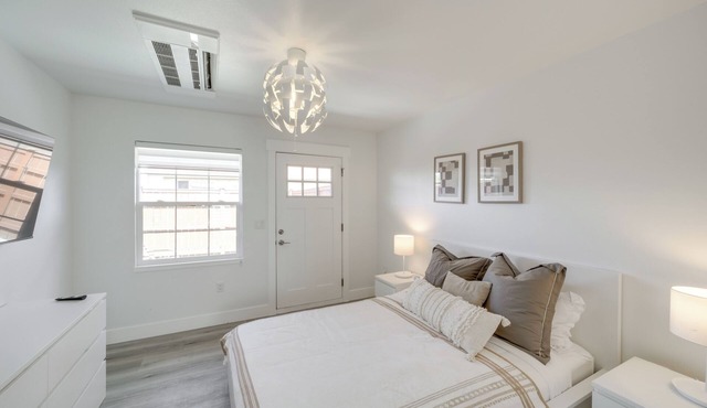 Private Patio, Steps to Lake: Soap Lake Studio!