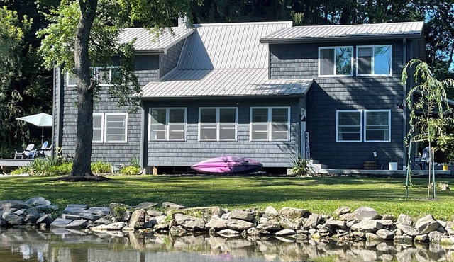 Private & Peaceful Creekfront Nature Retreat w/Kayaks, Firepit, Wildlife