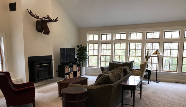 Private & peaceful close to West Chester