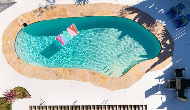 Private Peaceful Oasis with Pool/Patio/BBQ/Firepit Entire House 5mins from beach