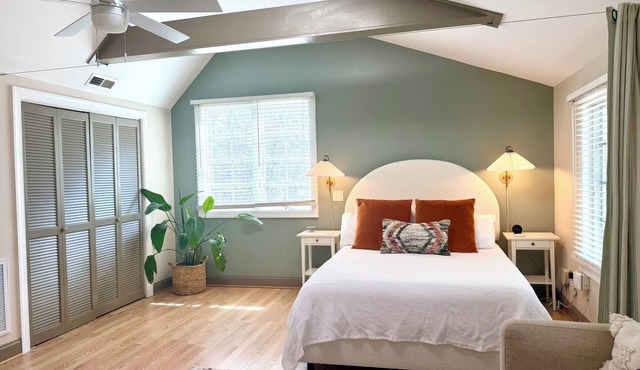 Private Peaceful Studio Guest House by the Intracoastal Waterway