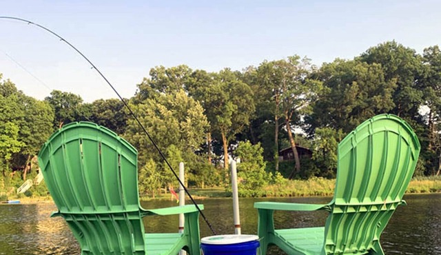 Private pier. Waterfront cottage - enjoy a relaxing retreat, 3 bedroom, 1 bath