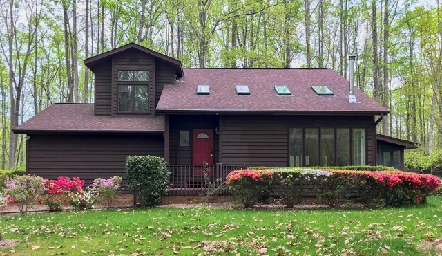 Private Pleasant Garden Escape w/ Deck & Yard