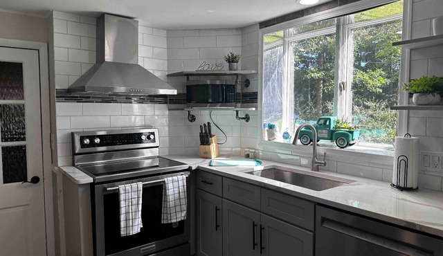 Private Pocono retreat with heated pool