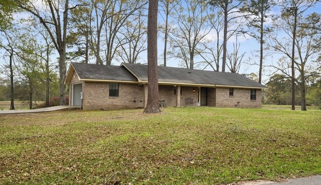 Private pond, fishing, 2 bed 2 bath Retreat