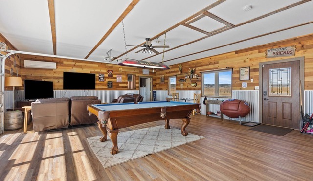 Private Pond Retreat Near Angostura Reservoir Sleeps Large Groups