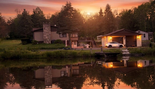 Private Pond - RV/Camping 220V 50AMP- Steam Room