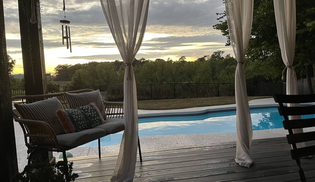 Private Pool, 1st Floor Bedroom, Hershey Park, Ski Roundtop, Yellow Breeches.