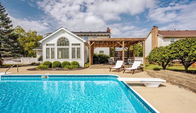 Private Pool 4B House w/Fenced Backyard