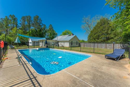 Private Pool and 3BR Family Fun Home with Gazebo