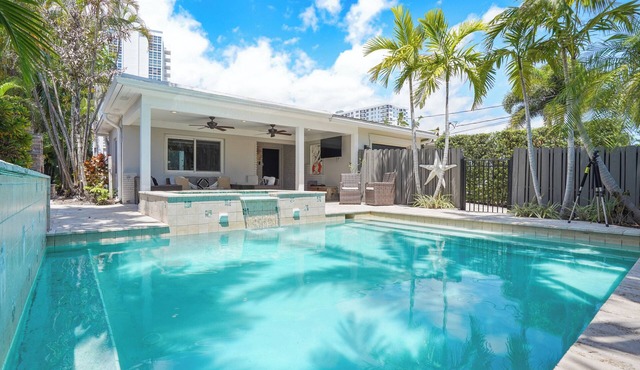 Private Pool Beach House 300 Steps from the Sand