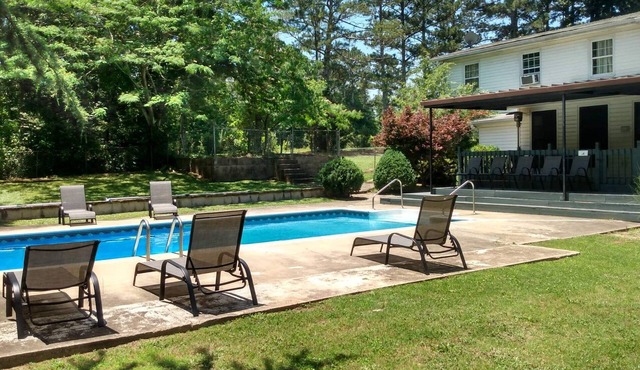 PRIVATE POOL - Family Fun 6BR 4 BA Complete Privacy on land!