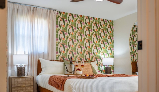 Private Pool + Game Room | 10 Min to ACU