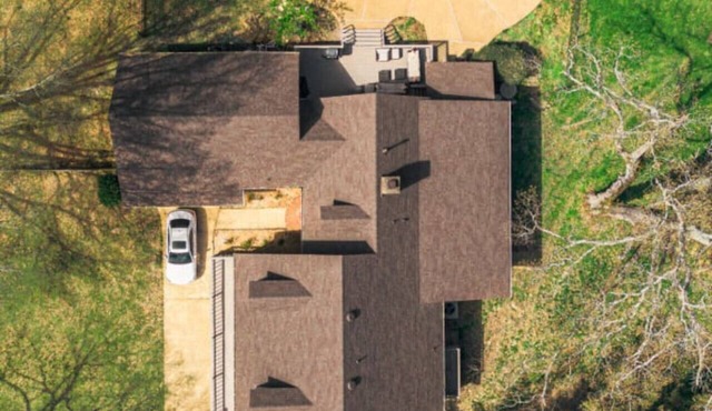 Private Pool! Game Room! King Beds! Pool Table!