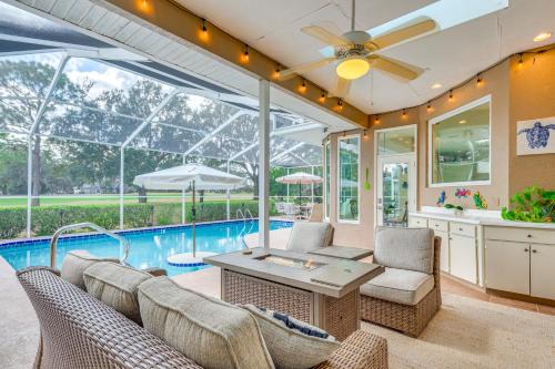 Private Pool & Golf Course Views: Pet-Friendly Gem