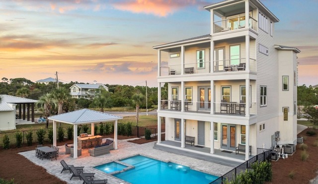 Private Pool! Gulf Views! Low-Speed Vehicle! Bikes! Grill!