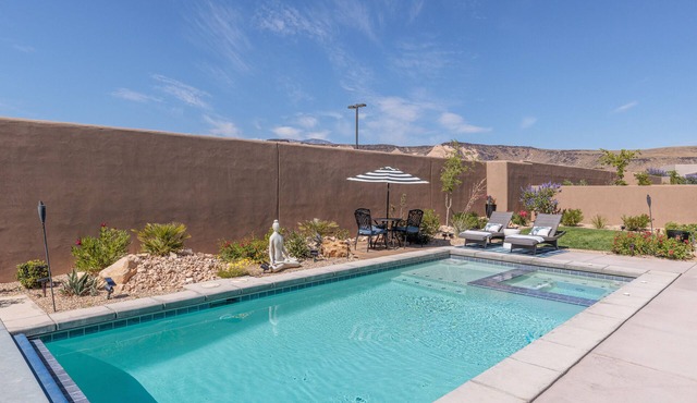 Private Pool & Hot Tub - 3BR Sleeps 12 w/Casita