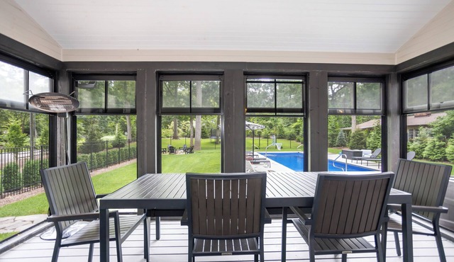 Private Pool, Hot Tub, Walk To Beach, Fire Pit