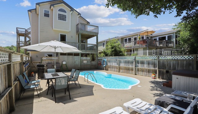 Private Pool, Hot Tub, Den, Community pool & Tennis