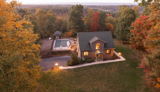 Private Pool + Hot Tub | Susquehanna Getaway