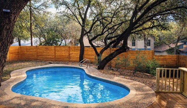 Private Pool Movie Theater Sleeps 12/4BR
