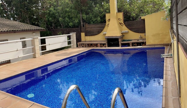 Private pool near beach, playground, wifi and BBQ Calafell, El Vendrell