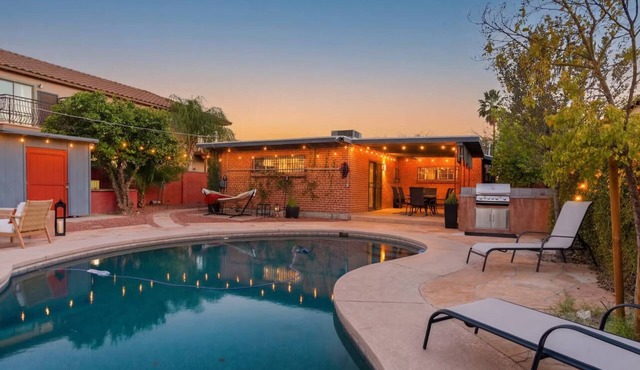 Private Pool Oasis w/Game Room, Fire Pit & Backyard Lounge