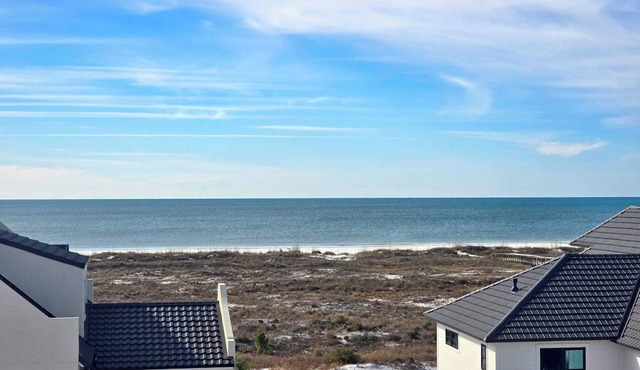 Private Pool, Pet Friendly, Expansive Home, Sugar Sands Community!