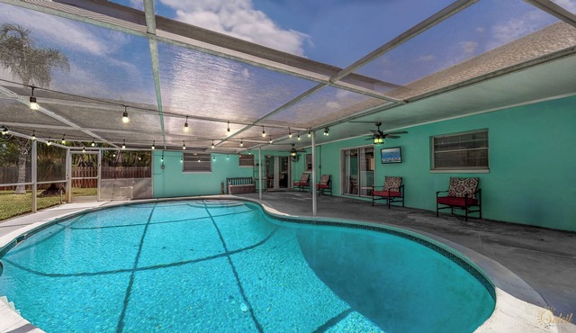Private Pool | Pet-Friendly! | Minutes to Beach & Golf | FLMEL1