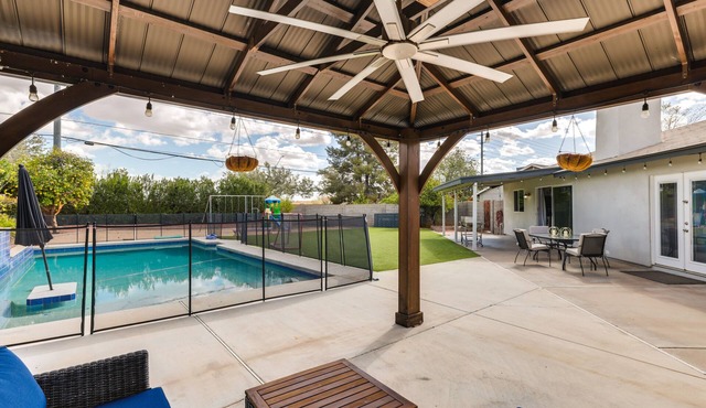 Private Pool & Playground: Phoenix Paradise!