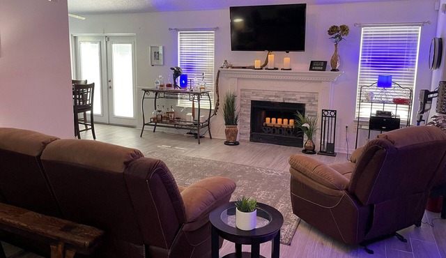 Private pool retreat just minutes from Fort Walton - Destin beaches