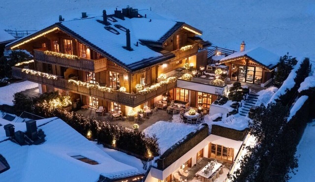 Private Pool & Spa Chalet with Stunning Views