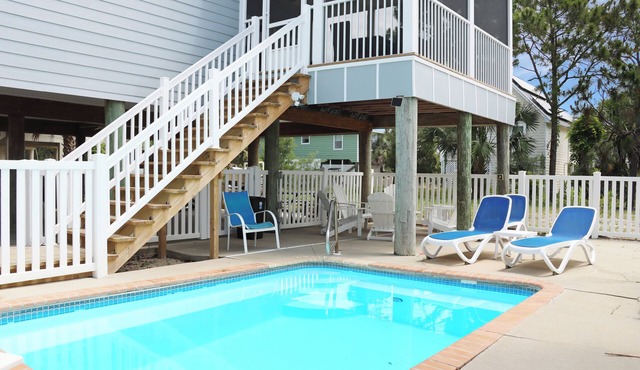 Private Pool, Steps from Beach, Pet Friendly Screened Porch ~ Yellow Bird