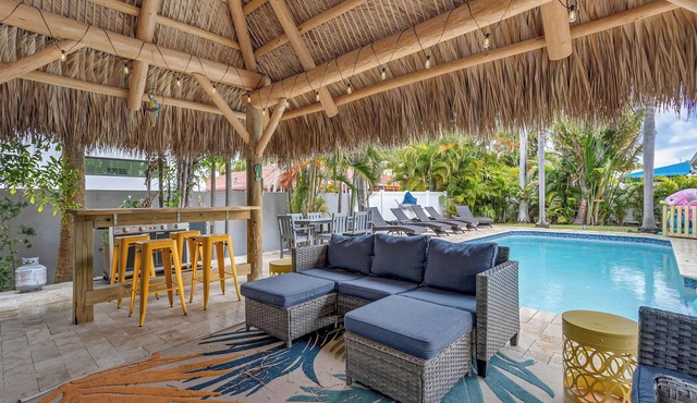 Private Pool | Tiki Bar | 3BR | Near Pier & Beach
