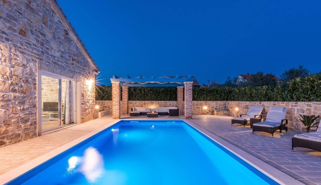 Private Pool Villa in Sukošan