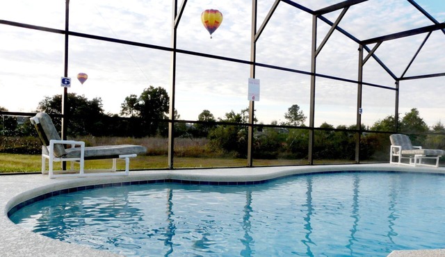 Private Pool, WiFi, Game Room, No rear neighbors, TV in all rooms, wood floor